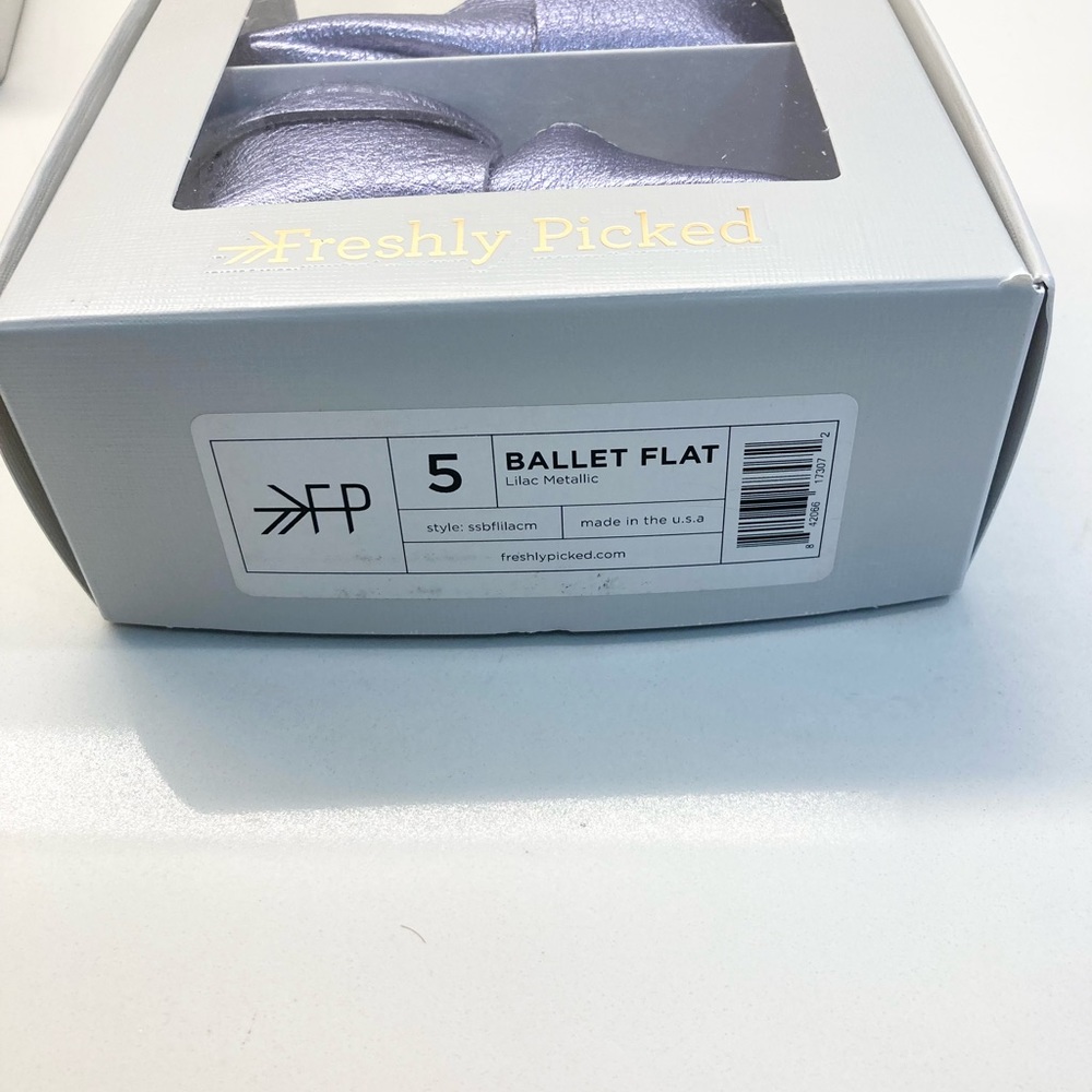 BNIB! FRESHLY PICKED Metallic Purple Ballet Flat - Picture 12 of 13